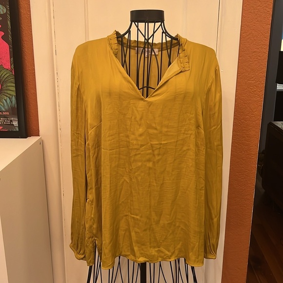 Loft Woman's Shirt-Size L - Picture 1 of 9